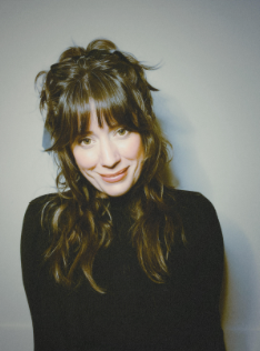 Fern Riddell — author photo